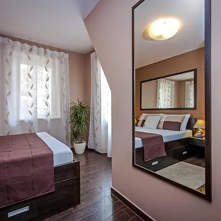 卡萨戴齐克公寓