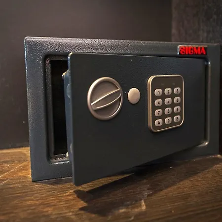 卡萨戴齐克公寓 * 罗维尼