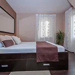 Lägenhet Casa Dekic *